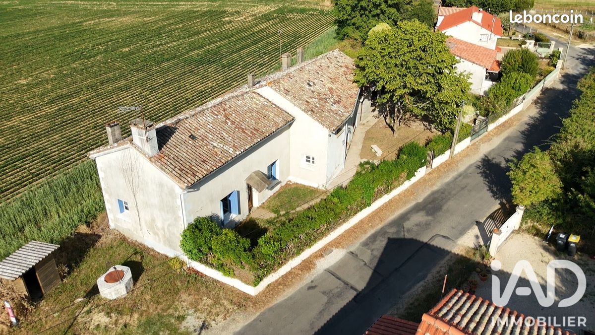 Maison 5 pièces 175 m² · à Champniers · 175 m² · 43 000 €