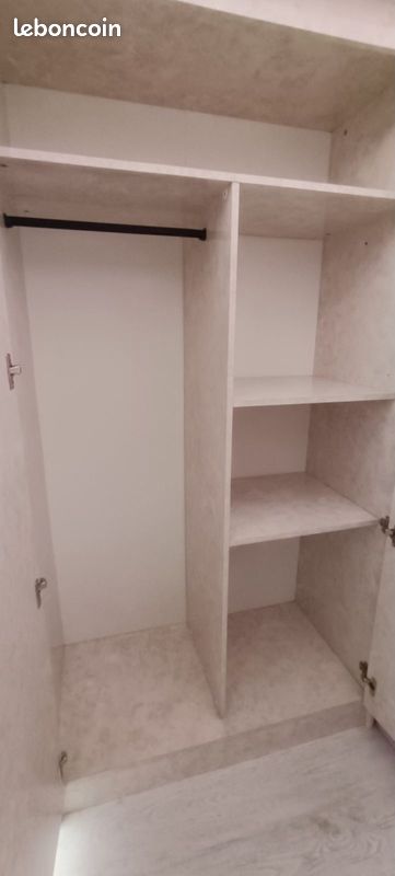 Armoire et bureau uni (séparé mais je fait un lots) (image 4)