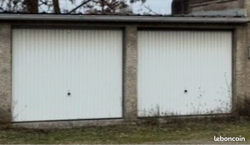 Garage · à Jarny · 15 000 €