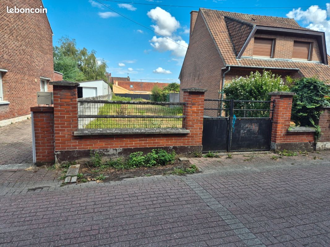 Terrain 404 m² · à Évin-Malmaison · 49 900 €