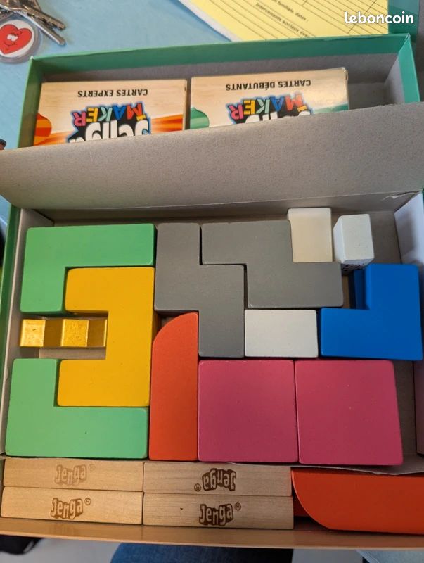 Jeu de tour empilable Jenga Maker Hasbro en bois pour enfant et famille