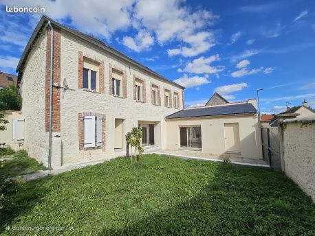 Maison 8 pièces 222 m² · à Épernon · 222 m² · 399 000 €