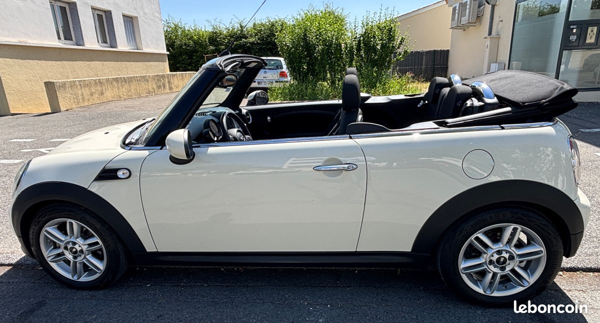 MINI CABRIO ONE 98CH CABRIO PACK SALt (image 8)