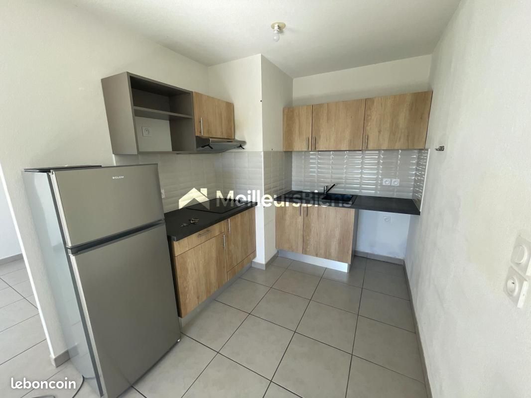 Appartement 3 pièces 69 m² · à Saint-Geniès-Bellevue · 69 m² · 880 €/mois