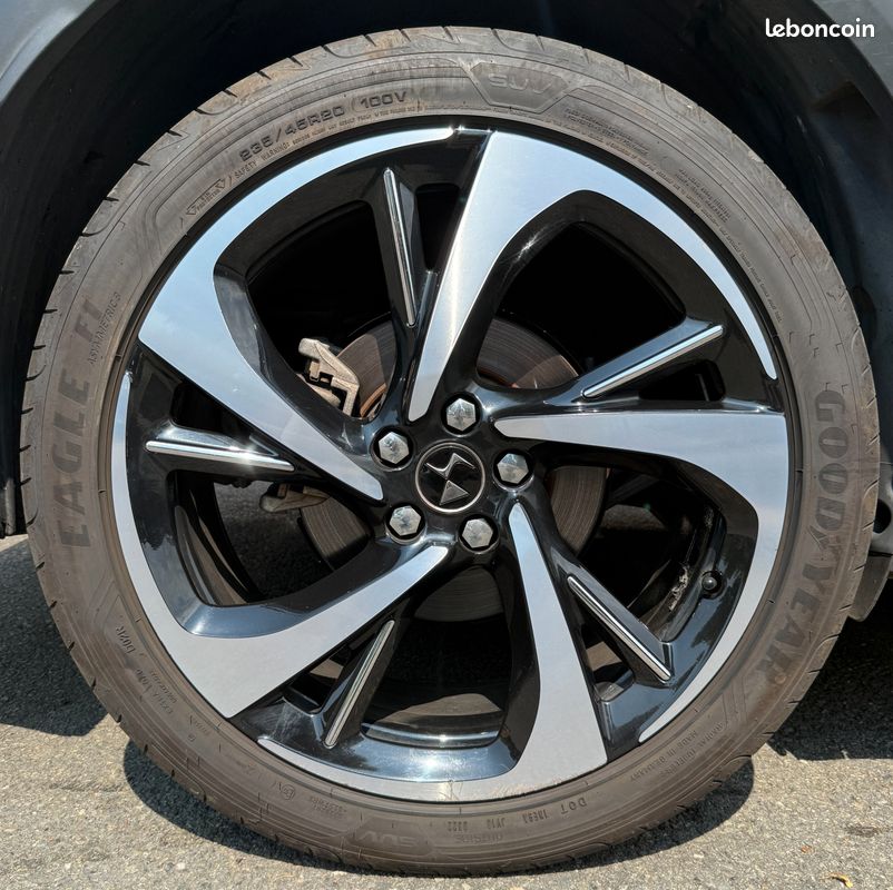 Ds ds 7 crossback 1.6 puretech 225ch opera - entretien complet ds - full options (image 23)