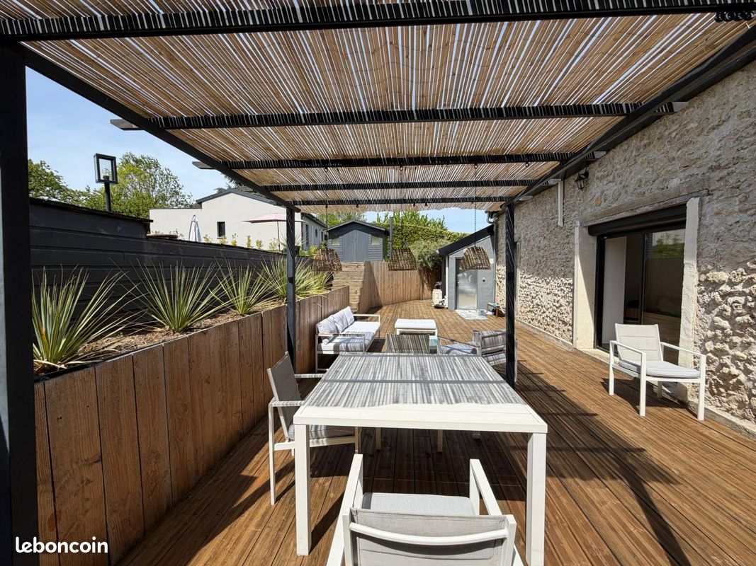 Maison 5 pièces 141 m² · à Creuzier-le-Neuf · 141 m² · 360 000 €