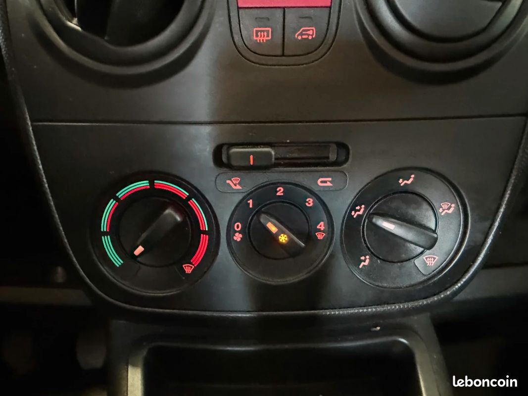 Fiat fiorino tole 1.3 16v multijet 80 class ii pack mp3 clim (image 20)