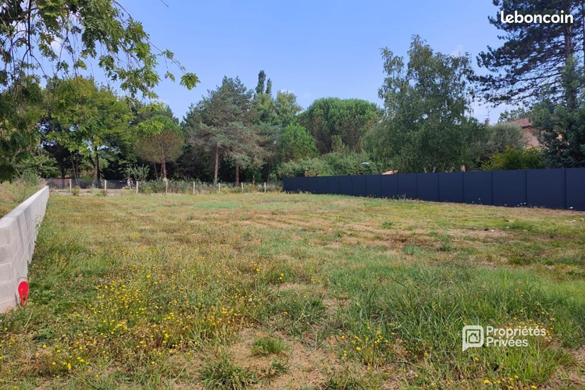 Terrain 1003 m² · à Bruguières · 275 000 €