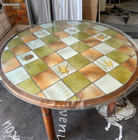 Vintage table de cuisine ronde/bois, dessus céramique (image 1)