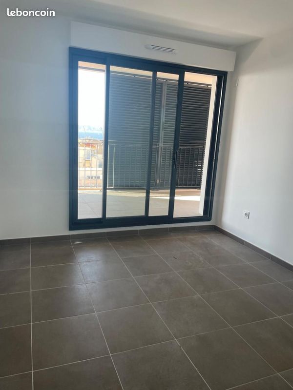 Appartement 3 pièces 65 m² · à Marseille · 65 m² · 1 077 €/mois