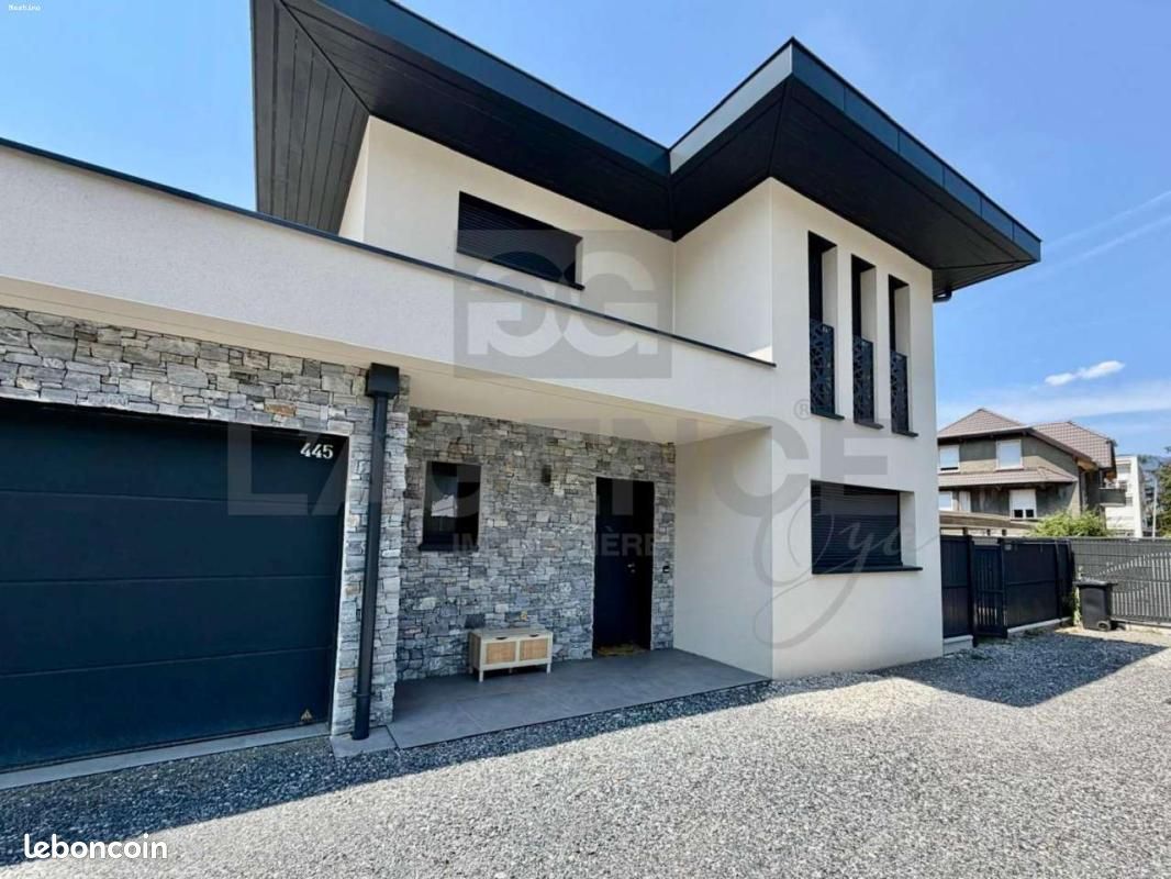 Maison 5 pièces 127 m² · à Cluses · 127 m² · 484 000 €