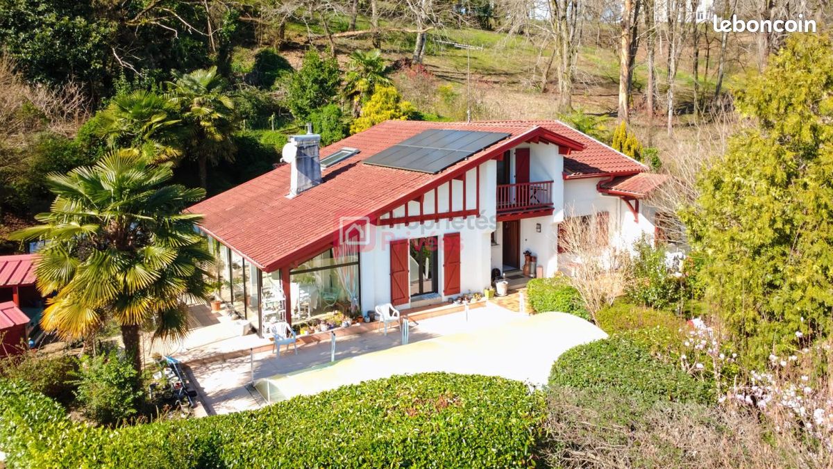 Maison 7 pièces 169 m² · à Ustaritz · 169 m² · 650 000 €