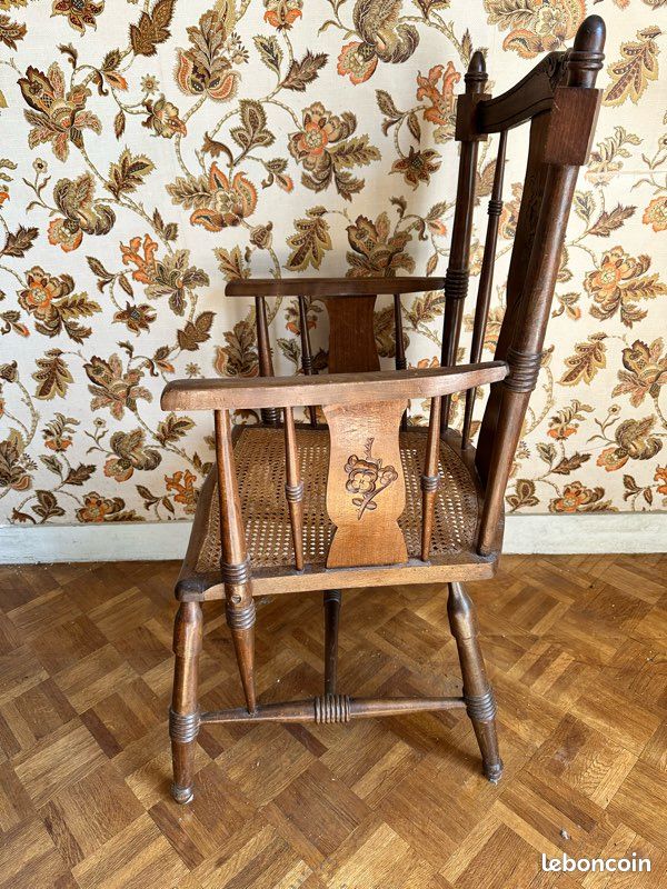 Ancienne chaise bois massif travaillée (image 6)