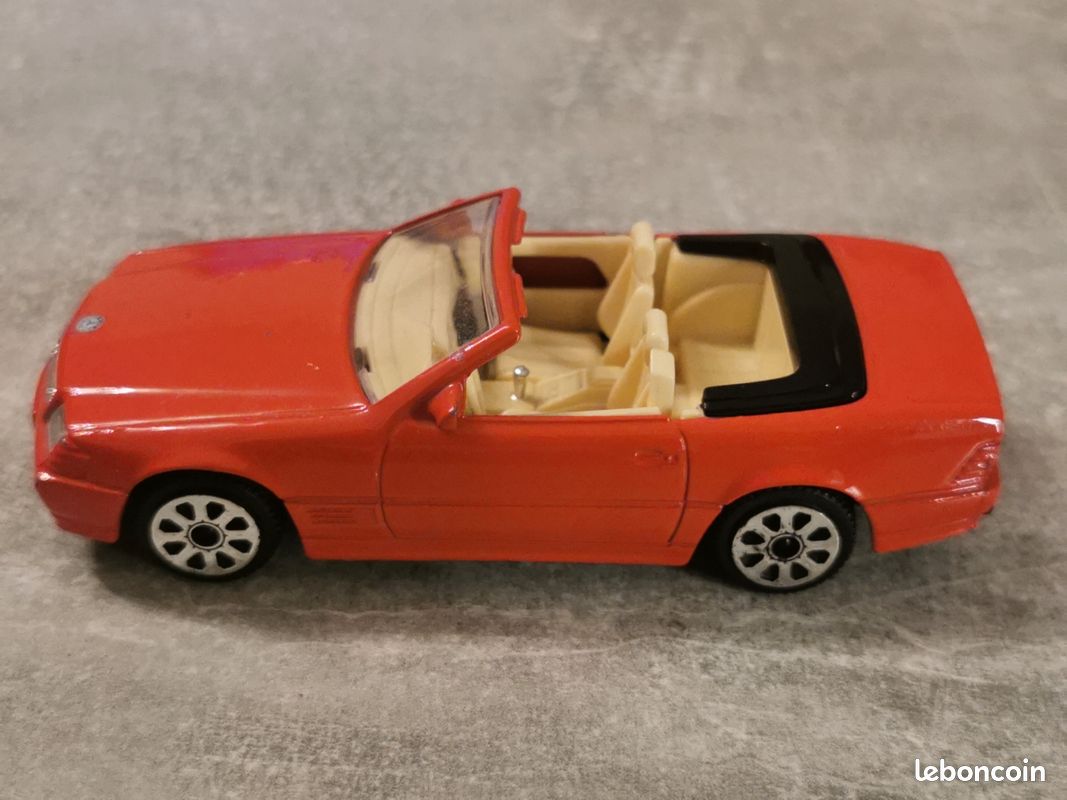 Mercedes-Benz SL Class 1/43 - Modèle Miniature NEUF Avec Boîte B2
