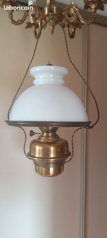 Vends lustre ancien cuivre et verre opaque (image 2)