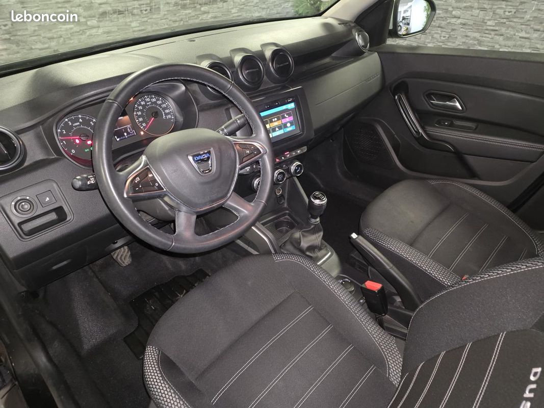 DACIA DUSTER 1.3 TCe - 150 - 4x4 II Prestige (image 11)