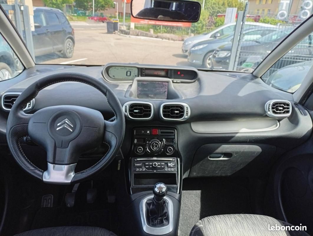 Citroën C3 II 1.6 HDi90 FAP Exclusive (image 13)