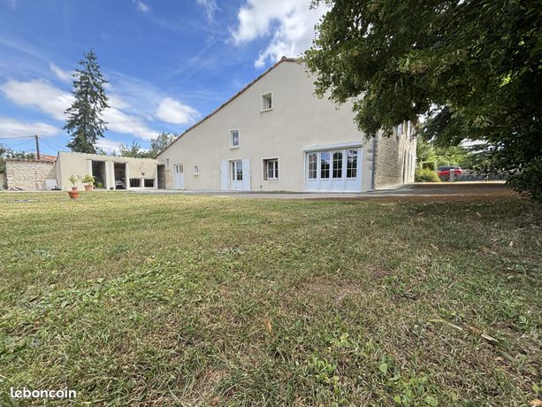 Maison 6 pièces 240 m²