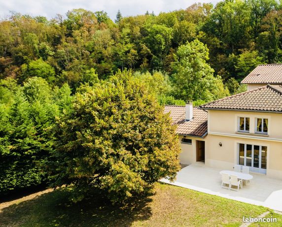Maison 4 pièces 155 m²