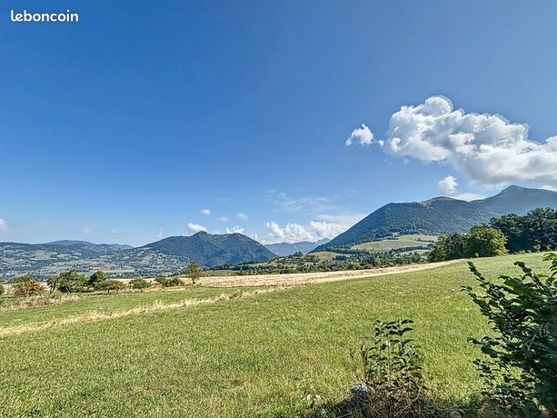 Terrain 1 066 m² Fillinges