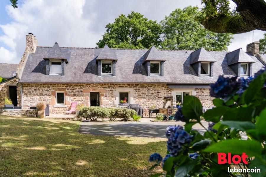 Maison 11 pièces 225 m² · à Pont-Scorff · 225 m² · 780 000 €
