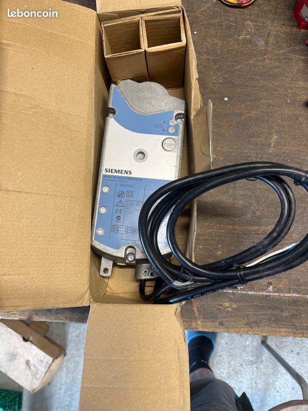 Servo moteur Siemens GBB336.2E (image 1)