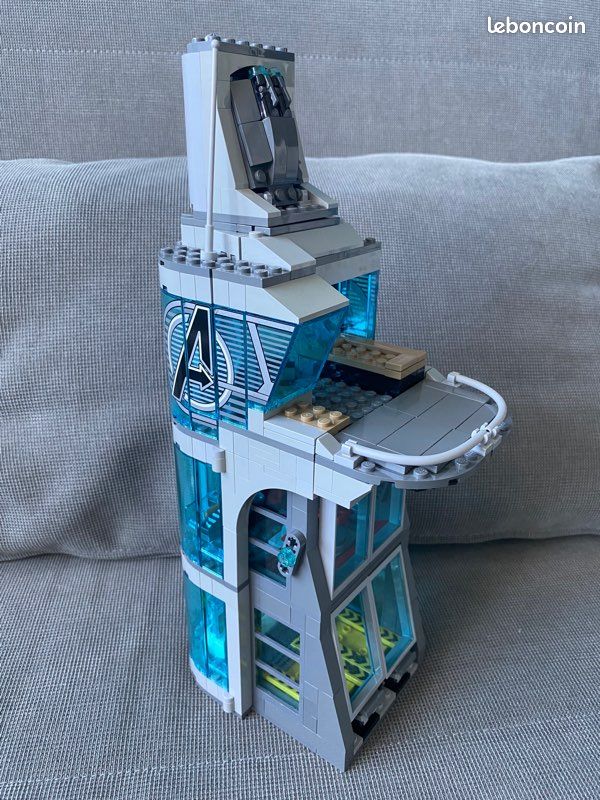 Boîte Lego #76083 Tour des Avengers (image 3)