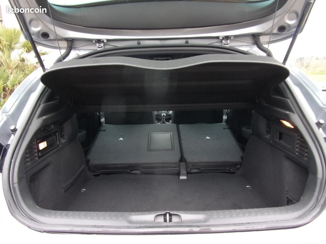 DS 4 BlueHDi 150 S&S BVM6 Sport Chic (image 14)