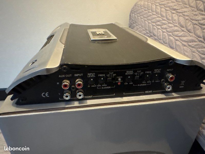 Ampli JBL GTO 504 (image 2)
