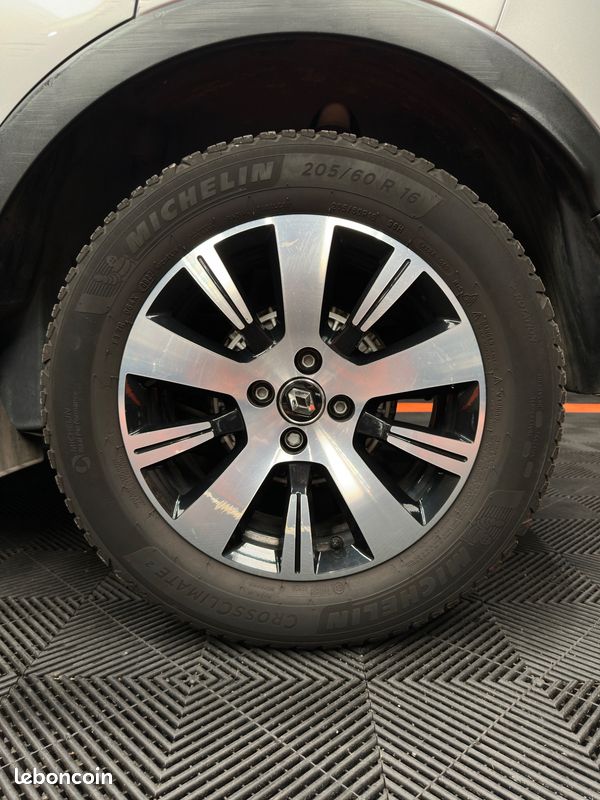 RENAULT CAPTUR 0.9 TCE 90CH ZEN - REGULATEUR/LIMITEUR - RADAR RECUL - BLUETOOTH - GPS - JA 16" - GARANTIE 6 MOIs (image 22)