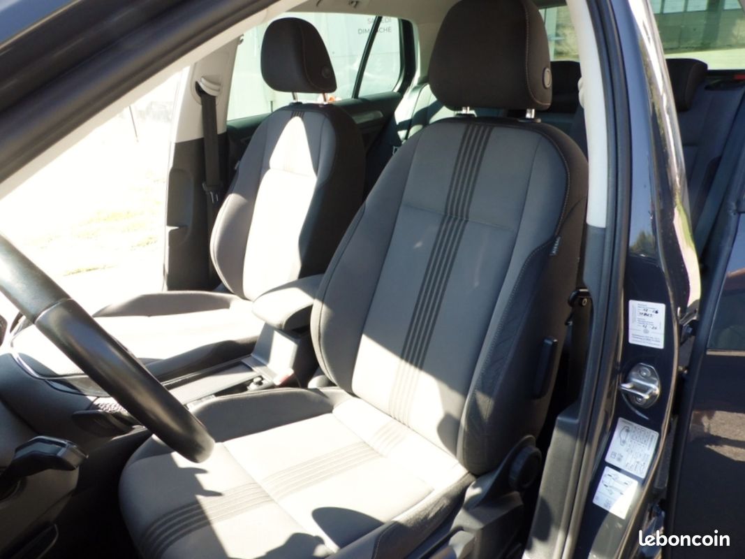 VOLKSWAGEN GOLF 1.6 TDI 110 BlueMotion Technology FAP Allstar DSG7 (image 13)