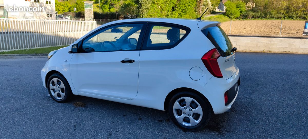 Kia Picanto 1.0 essence 69ch (image 3)