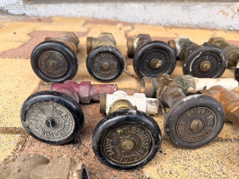 Robinets anciens (image 3)