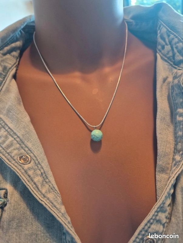 Collier pendentif tête de mort mexicaine gothique chic
