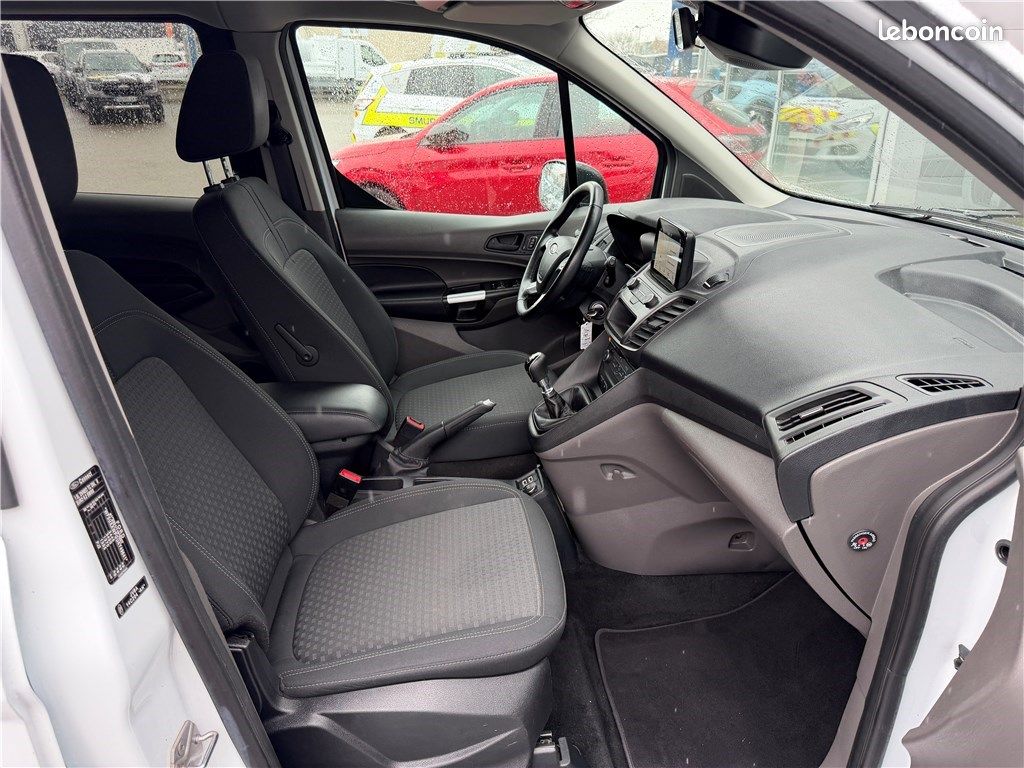Ford Tourneo Connect II 1.5 L ECOBLUE 100 S&S Trend (image 17)