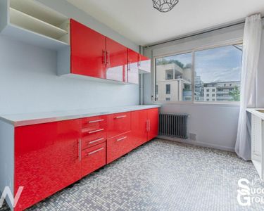 Appartement 300 000 € - 92 m²