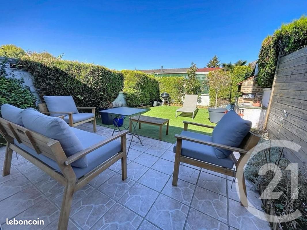 Maison 5 pièces 94 m² · à La Queue-en-Brie · 94 m² · 299 900 €