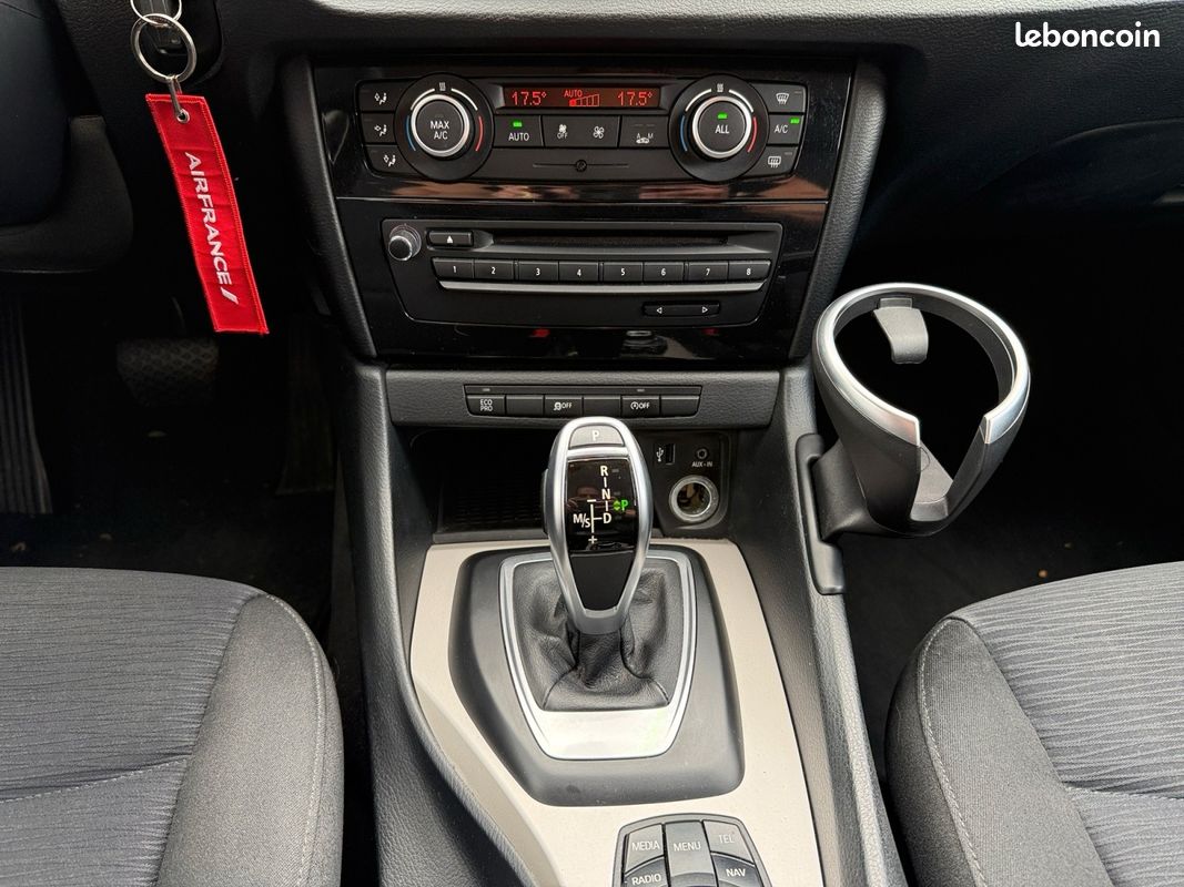 Bmw x1 1.8l d 145ch lounge sdrive bva * entretien complet bmw * gps * radars de recul (image 8)