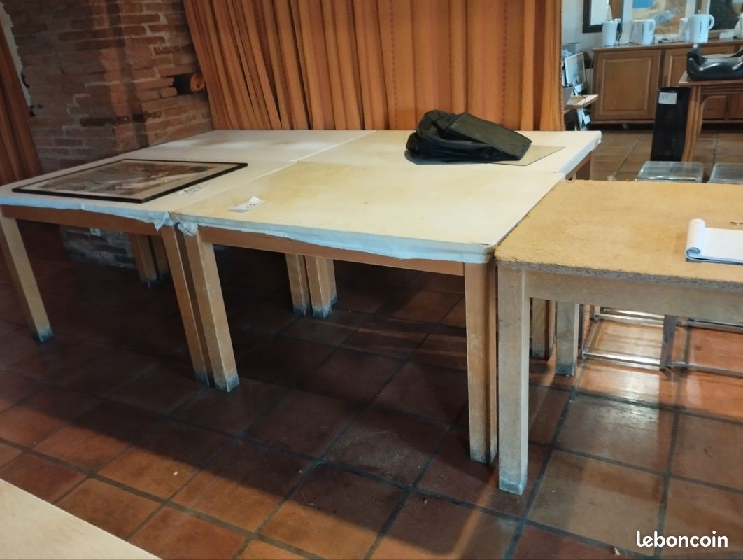 Tables rectangulaires bois (image 1)