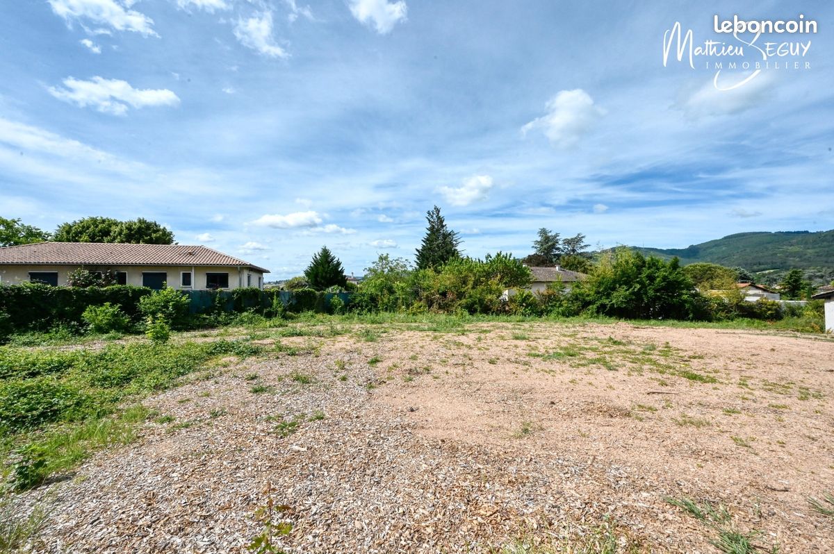 Terrain 471 m² Pollionnay · 247 000 €