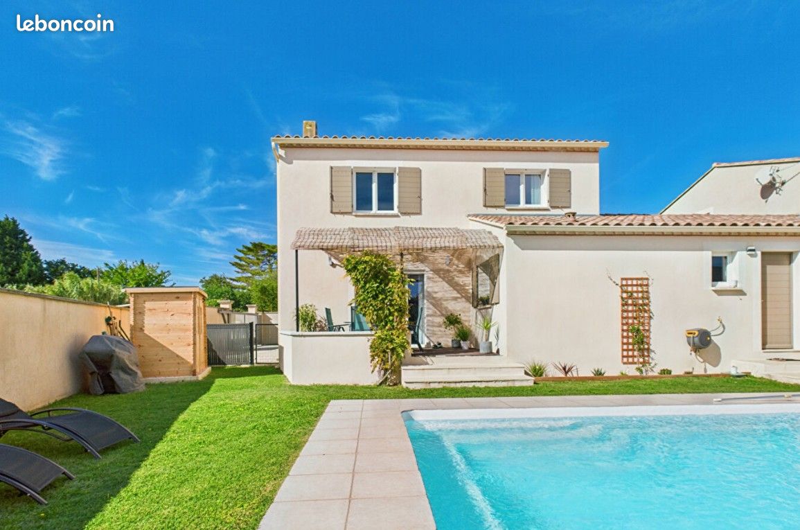 Maison 5 pièces 114 m² · à Rochefort-du-Gard · 114 m² · 369 500 €