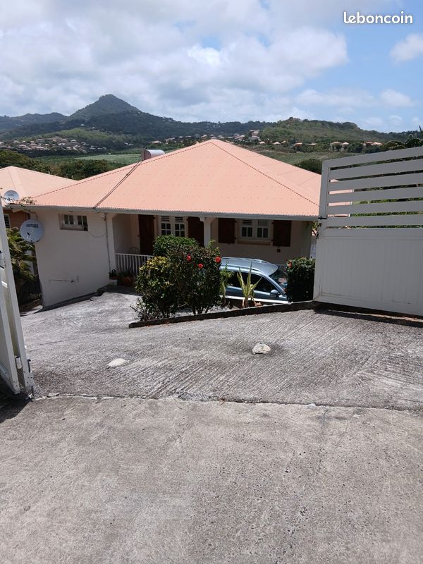 Maison 3 pièces 75 m² · à Le Vauclin · 75 m² · 1 200 €