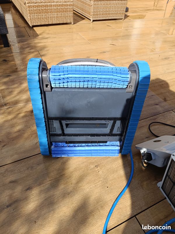 Robot de piscine dolphin S200 (image 3)