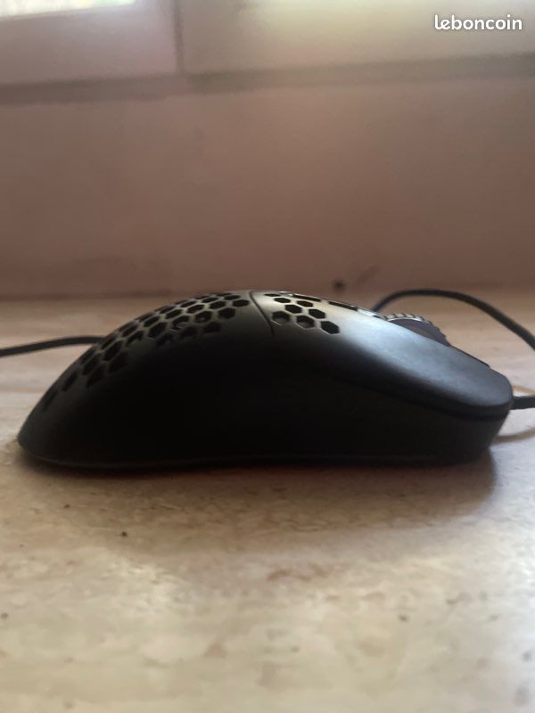 Souris gamer filaire (image 3)