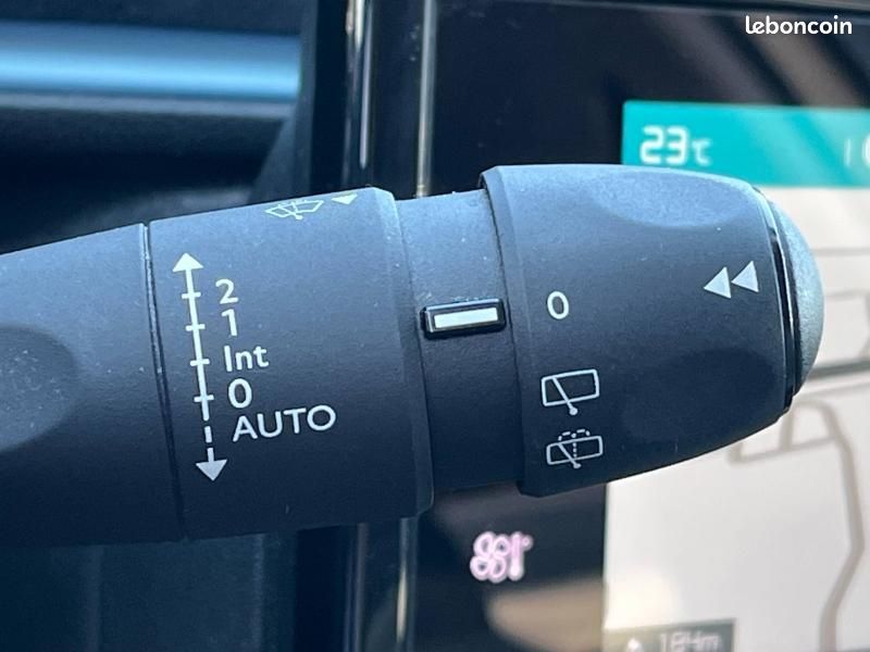 Citroen C3 Essence 110 ELLE Caméra GPS CarPlay Mains Libres 1ère main (image 28)