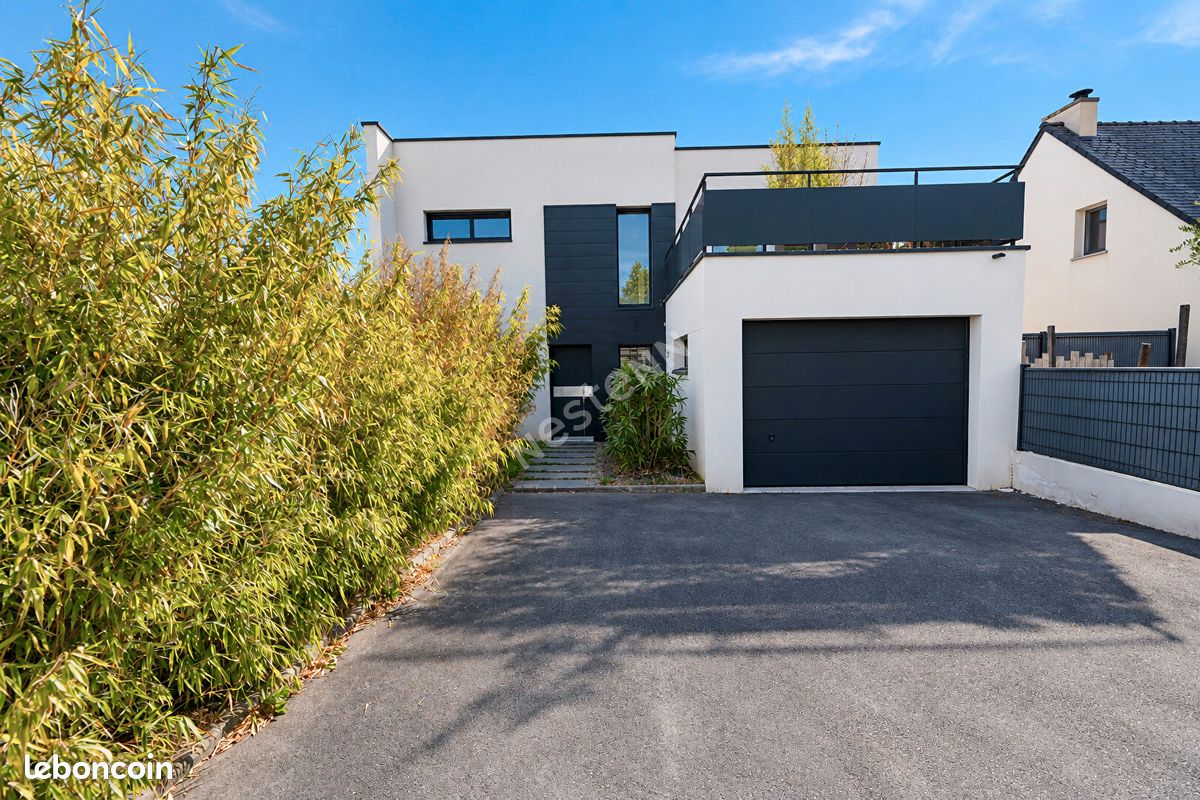 Maison 7 pièces 210 m² · à Melesse · 210 m² · 477 000 €