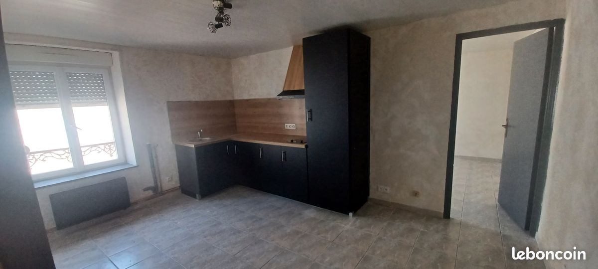 Appartement 2 pièces 35 m² · à Fontaine-lès-Luxeuil · 35 m² · 355 €/mois