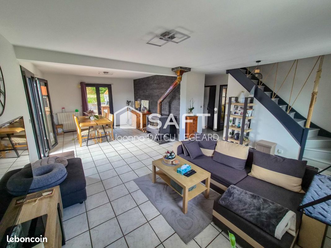Maison 5 pièces 100 m² · à Lamoura · 100 m² · 378 000 €