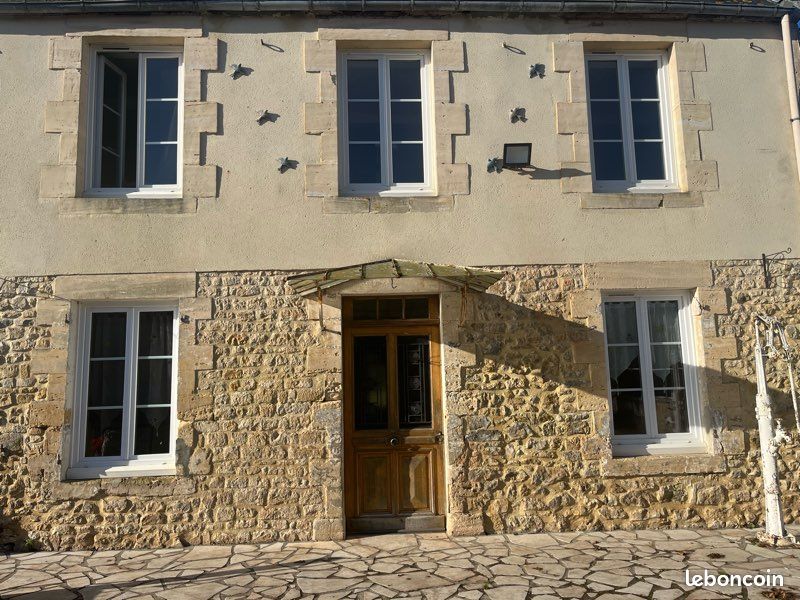 Maison 4 pièces 110 m² · à Isigny-sur-Mer · 110 m² · 750 €