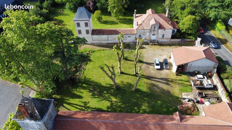 Maison 9 pièces 350 m² · à Nogaro · 350 m² · 200 000 €